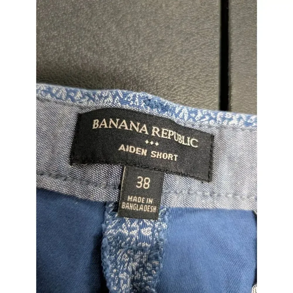 Banana Republic Stretch “Aiden” Short Men's 38